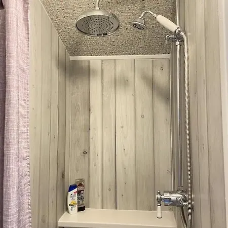 Strickland Arms Fogadó 3*